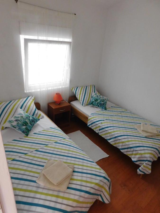 Apartmani Ruza Košljun Eksteriør bilde