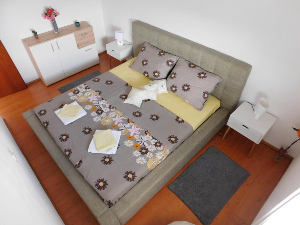 Apartmani Ruza Košljun Eksteriør bilde